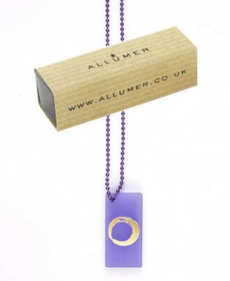 Style for stroke gold leaf necklace front w-box